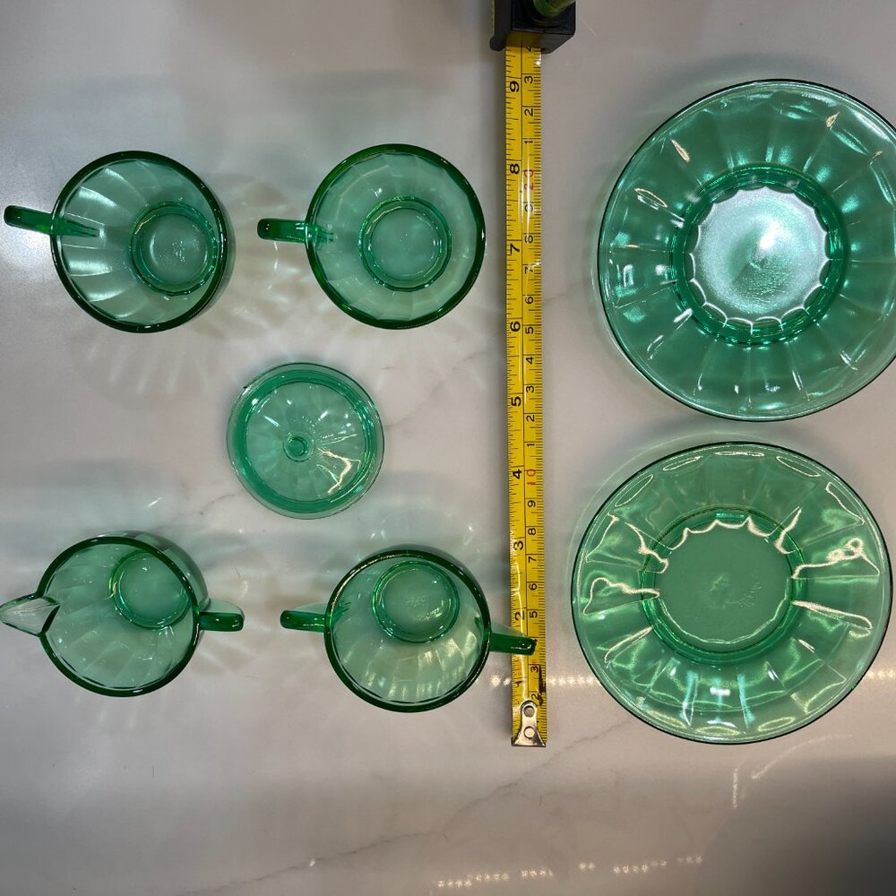 1930s Akro Agate Uranium Glass Espresso-Sized Glass Set - Picture 9 of 15